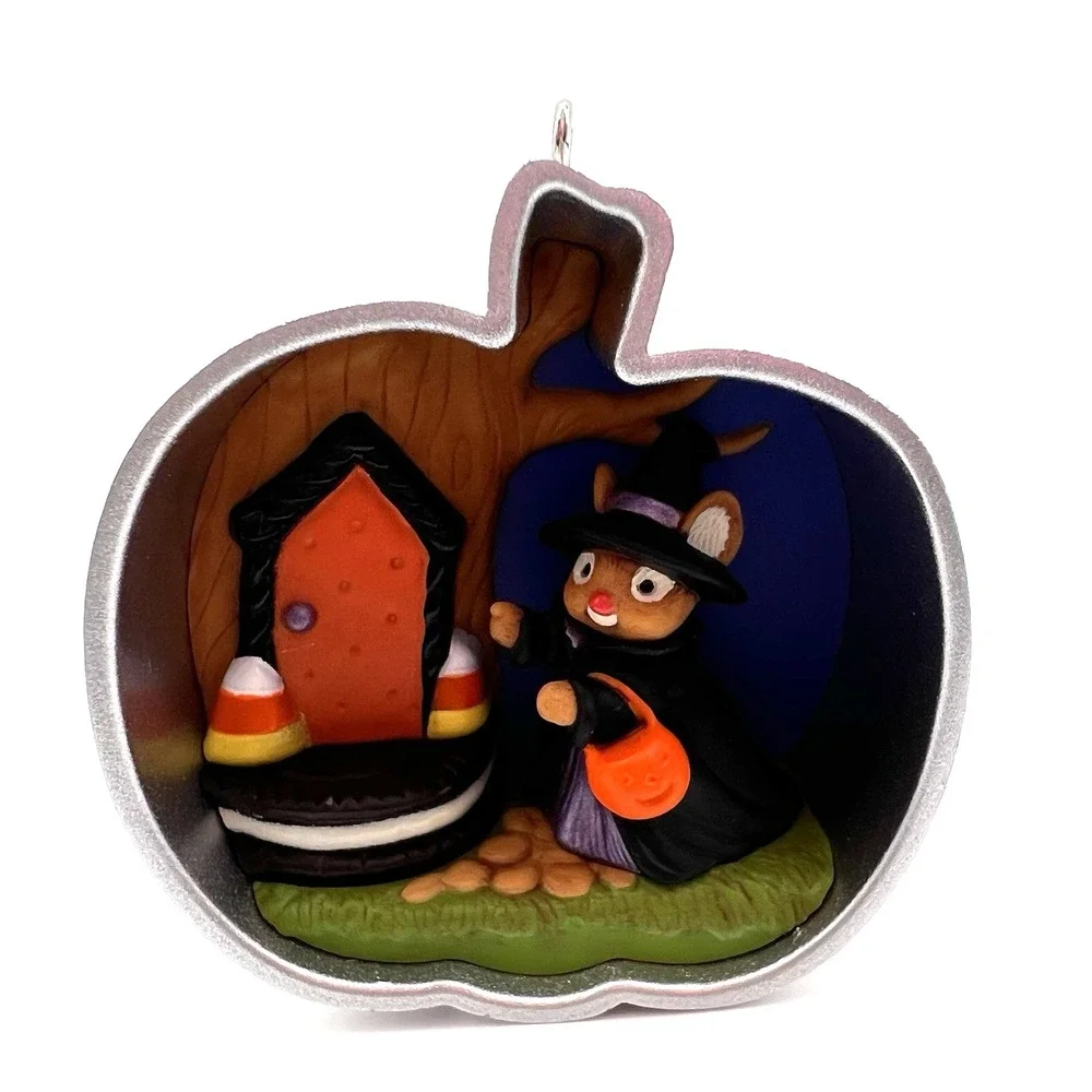 Hallmark Cookie Cutter Halloween 2015 Witch Mouse Candy Corn Pumpkin Ornament